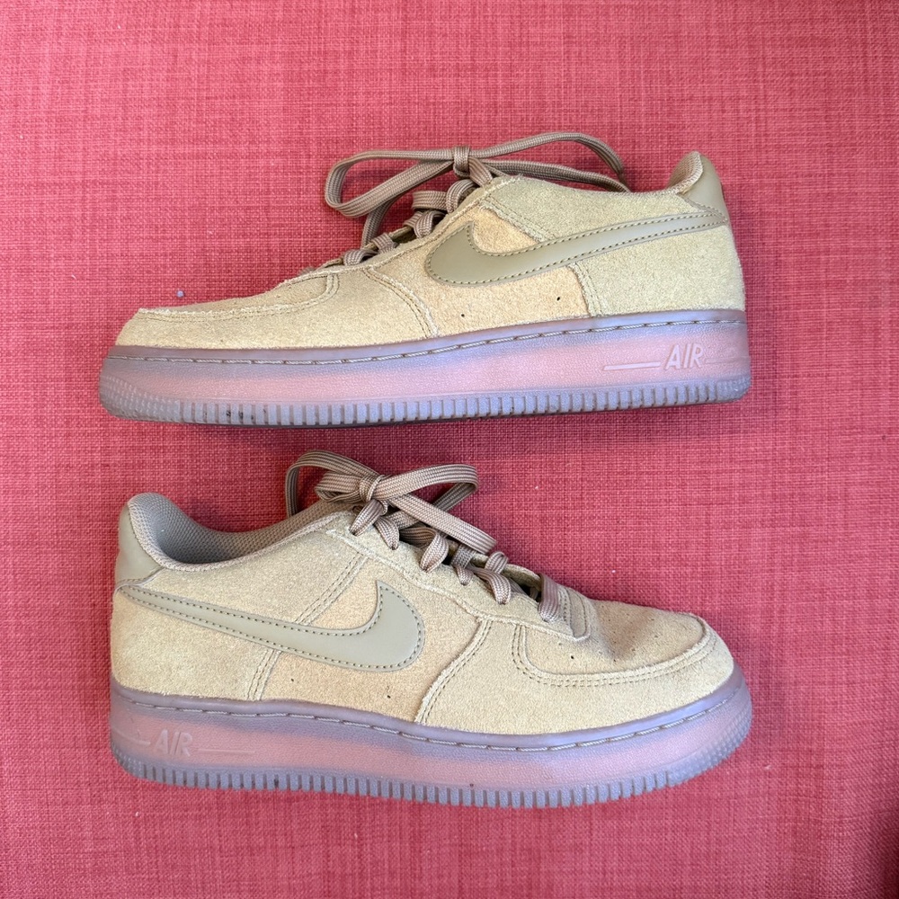 Nike Air Force 1 LV8 Brown Low-Top Sneakers - Picture 2 of 8